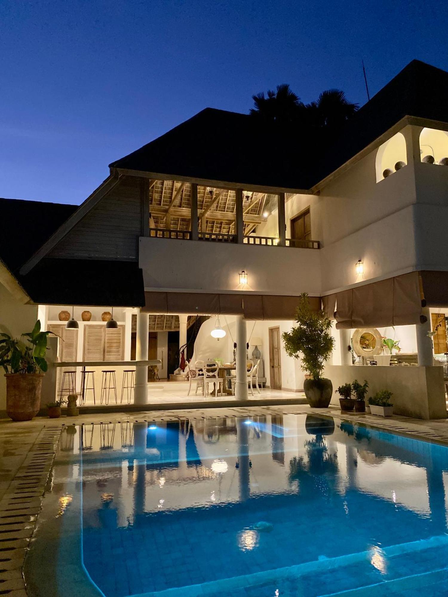 Unique 3br With Pool 5 Minute Walk To The Pererenan Villa *
