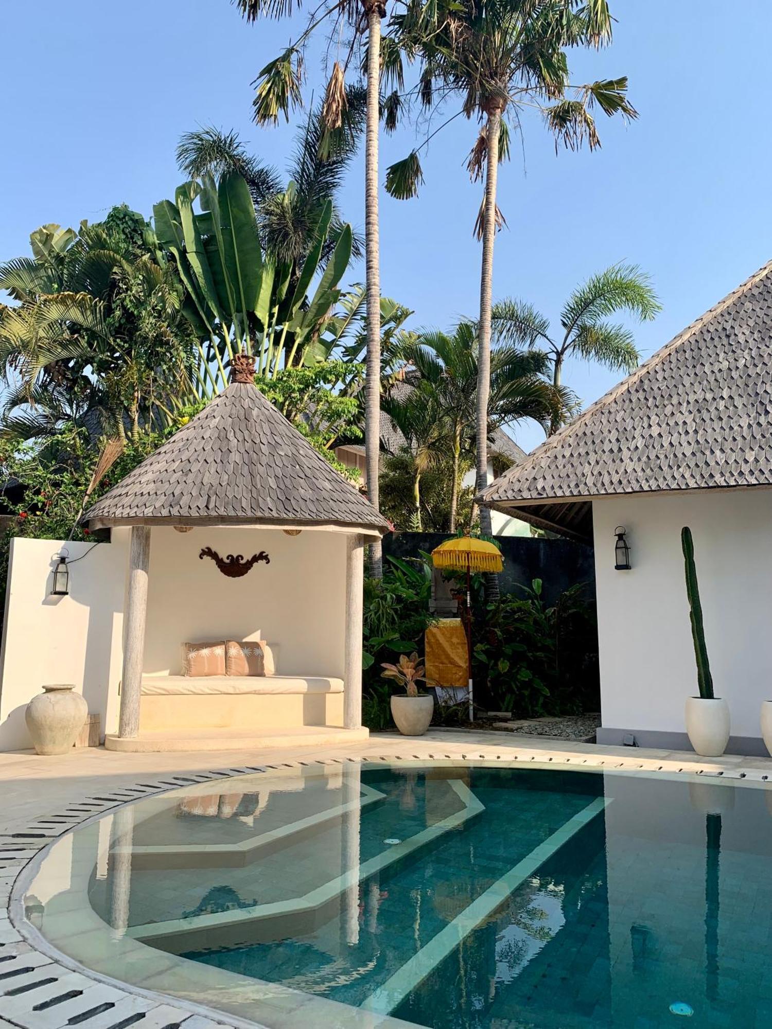 Unique 3br With Pool 5 Minute Walk To The Pererenan *