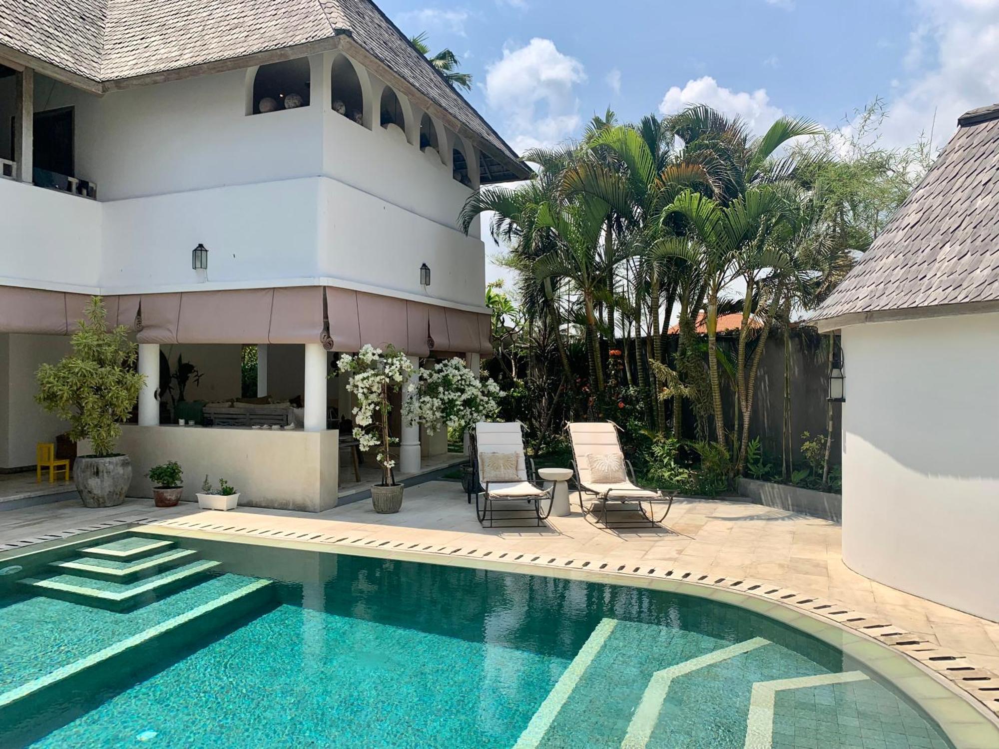 Unique 3br With Pool 5 Minute Walk To The Pererenan *