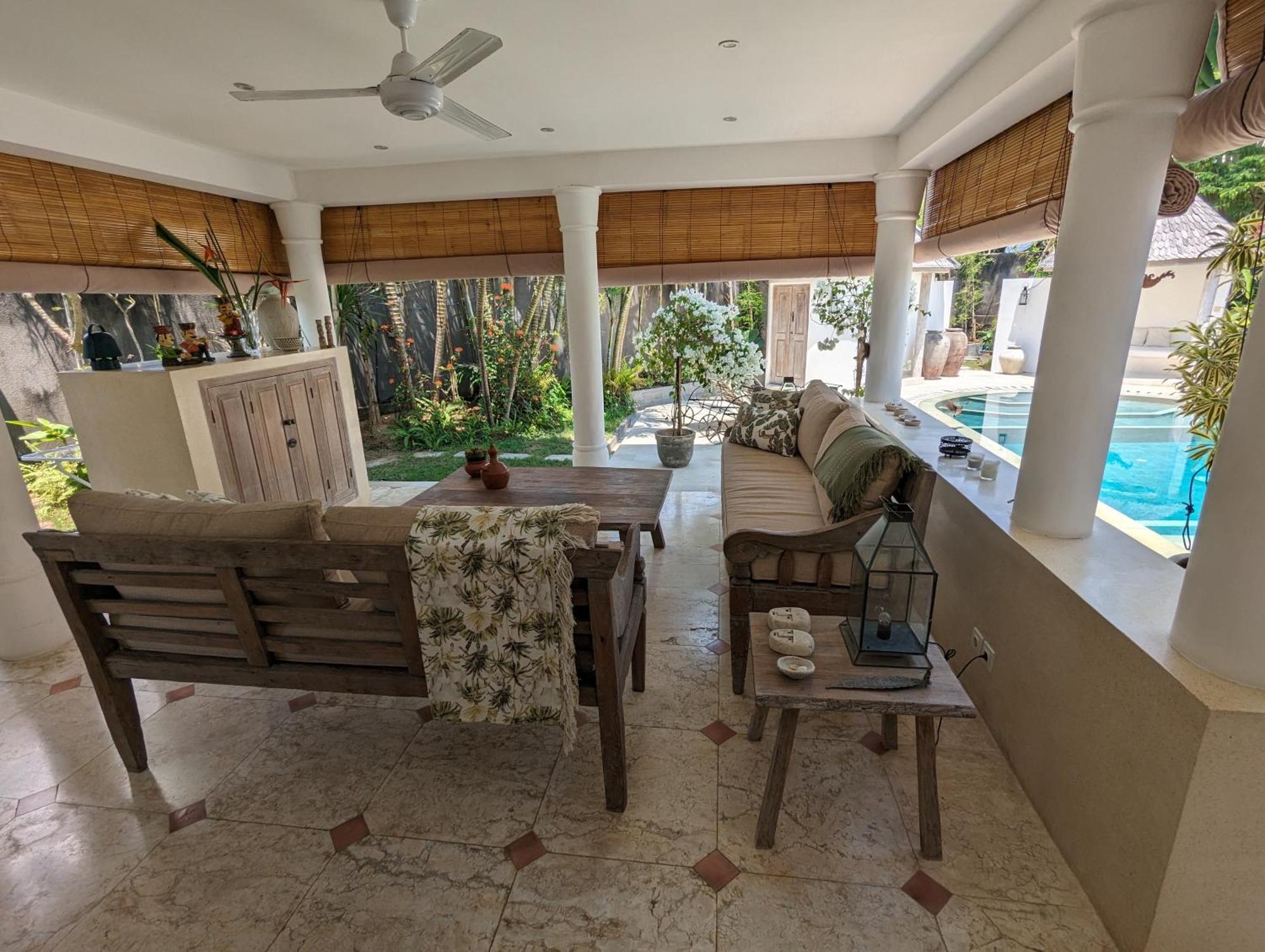 Unique 3br With Pool 5 Minute Walk To The Pererenan Canggu