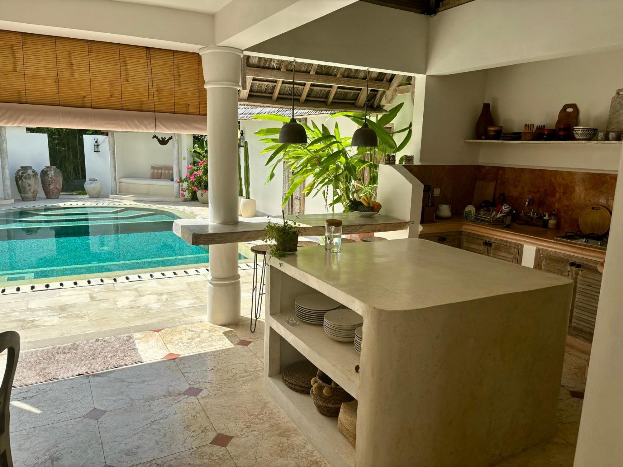 Unique 3br With Pool 5 Minute Walk To The Pererenan *